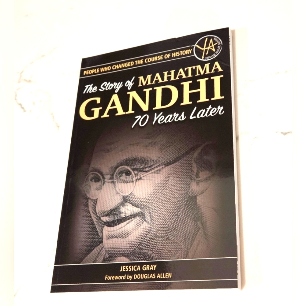 BOGO People Who Changed the Course of History The Story of Mahatma Gandhi Book